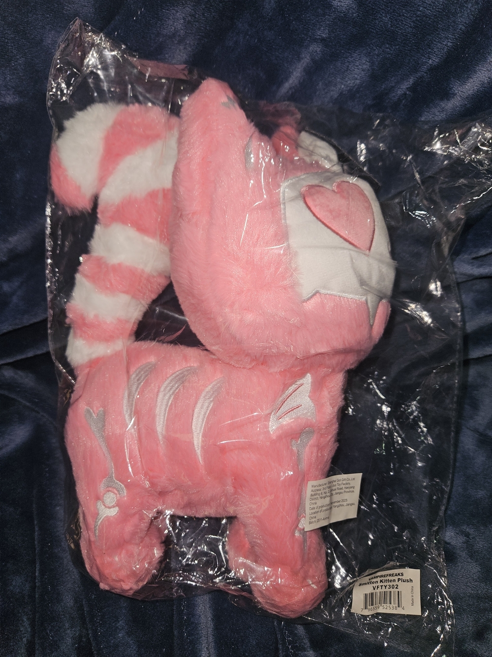 VampireFreaks Smitten Kitten Plush - Pink VFTY302